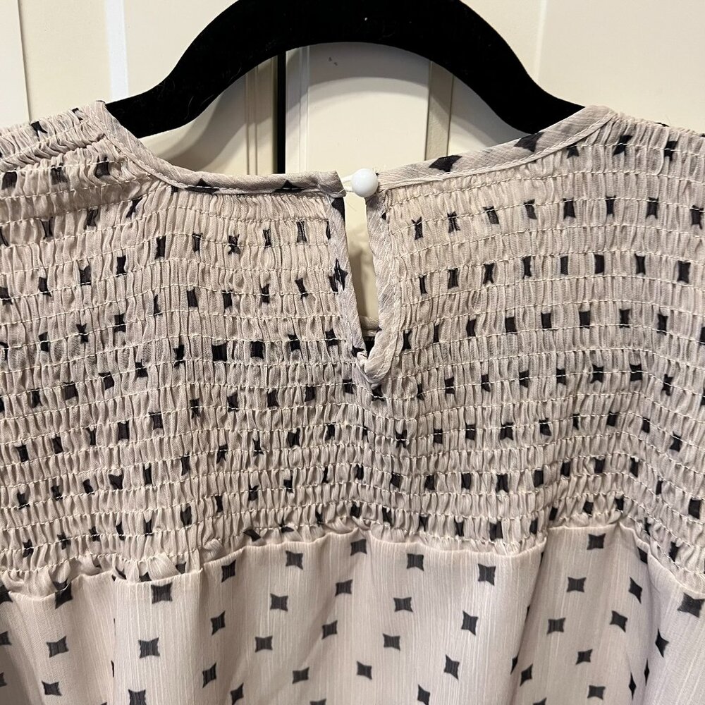 Ivory Smocked Ruffle Shoulder Long Sleeve Lightweight Blouse (2X) SO CUTE! - Picture 4 of 13